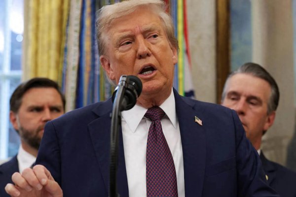 长胜配资 特朗普没来北京却很上道, 九三当天没有乱说话, 还专门送上祝福